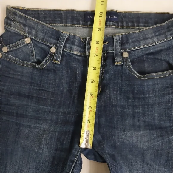 Rock & Republic Jeans Womens Berlin Low Rise Straight Dark Wash Denim sz 6p - Picture 5 of 13